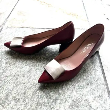 [새상품급] STACCATO 메탈 플레이트 청키힐 가죽 펌프스