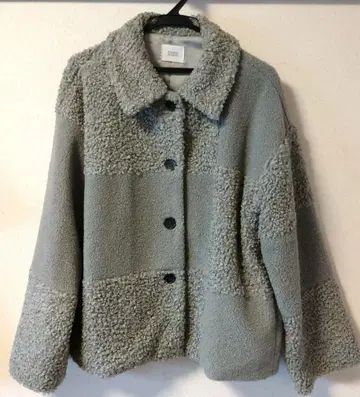 그레이 패치워크 보아 자켓