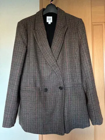 GAP 체크 무늬 테일러드 자켓 사이즈 6