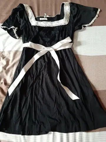 새상품 L'EST ROSE 레스트로즈 튜닉 리본 부착 옷깃 소매 레이스