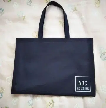 네이비 컬러 백