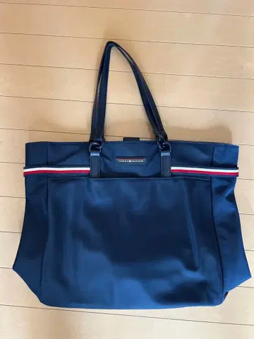 TOMMY HILFIGER 네이비 토트백