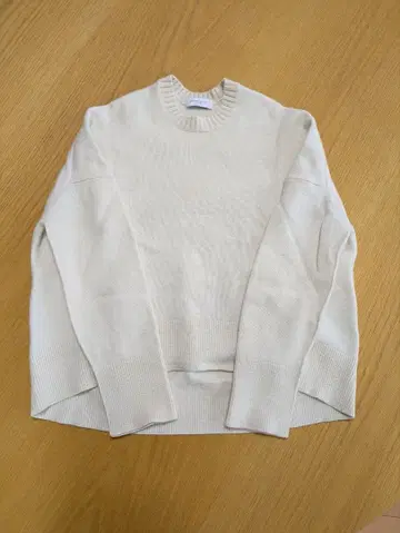 TOMORROWLAND 아이보리 니트 스웨터