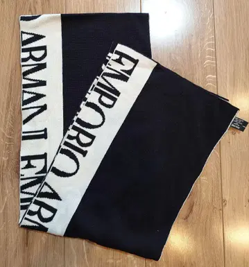 엠포리오 아르마니 머플러