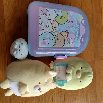 스미코구라시 보관 케이스와 봉제 인형 세트