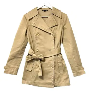 세실 맥비 트렌치코트