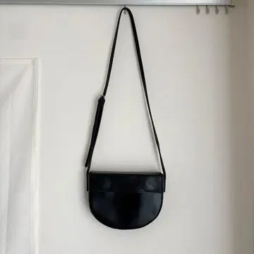 YAHKI 숄더백 블랙