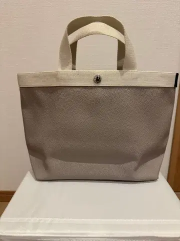 에르베샤 펠리에 토트백