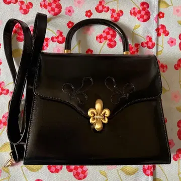 블랙 포멀 백 플라워 모티브