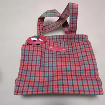 파밀리아의 작은 쪽 백입니다