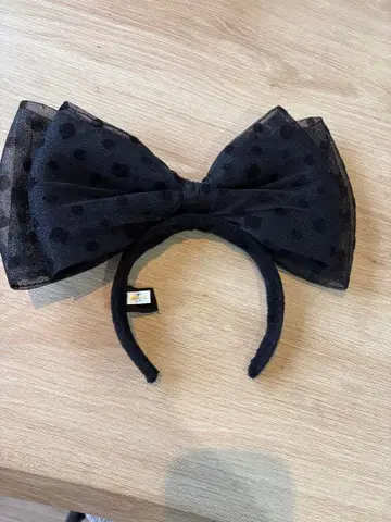 헬로키티 도트 무늬 리본 머리띠