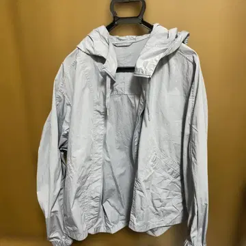 후드 부착 나일론 자켓