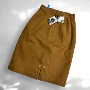 미사용 새상품 캐시미어 울 타이트 스커트 골드 버튼 허리밴딩 일본제