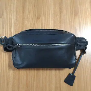 블랙 가죽 숄더백