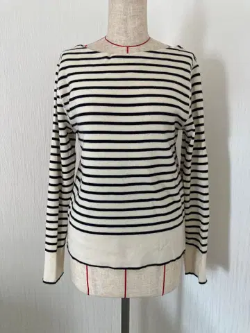 새상품급 맥피 울 니트 베이직 보더 보트넥