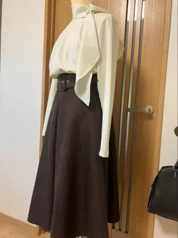 에포카 플레어 스커트