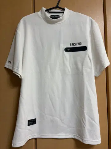 [ 미사용 새상품 ] ARCHIVIO 하이넥 풀오버 화이트