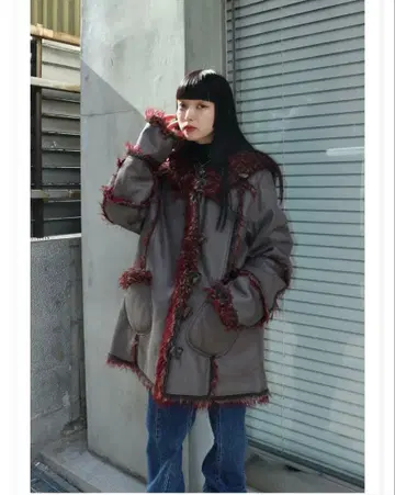 PERVERZE 퍼버즈 리버서블 코트