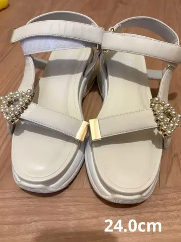 +다이애나 다이애나 펄 버클 에어쿠션 스포츠 샌들 아이보리 24