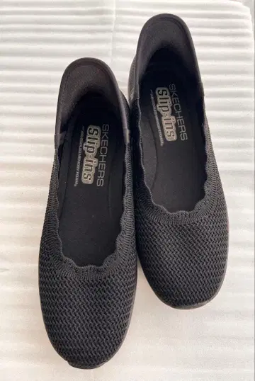 SKECHERS 슬립인스 블랙 플랫슈즈
