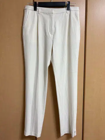 [ 미사용 새상품 ] PICONE 화이트 턱 팬츠 42