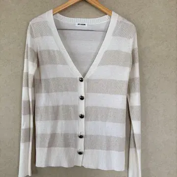 보더 V넥 가디건