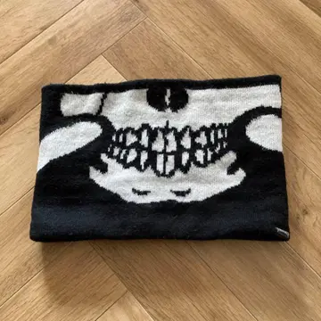 THRASHER 스컬 디자인 넥워머