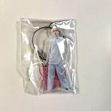 [ 미개봉 새상품 ] EIKU 발렌타인 굿즈 아크링 키링