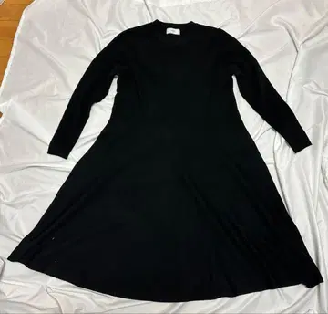 슬로브 이에나 스테디셀러 워셔블 플레어 니트 원피스 블랙