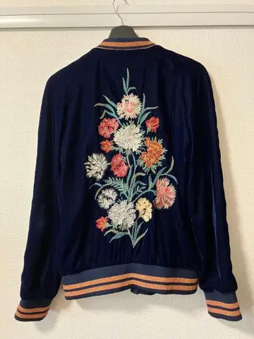 ZARA 벨로아 꽃 자수 스카잔