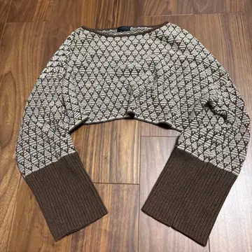 apart by lowtys 크롭 긴팔 상의 F