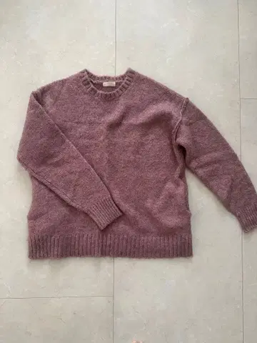 RESKYY 핑크 크루넥 스웨터