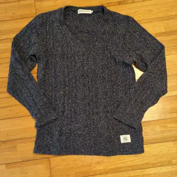 VANQUISH 다크 그레이 V넥 L