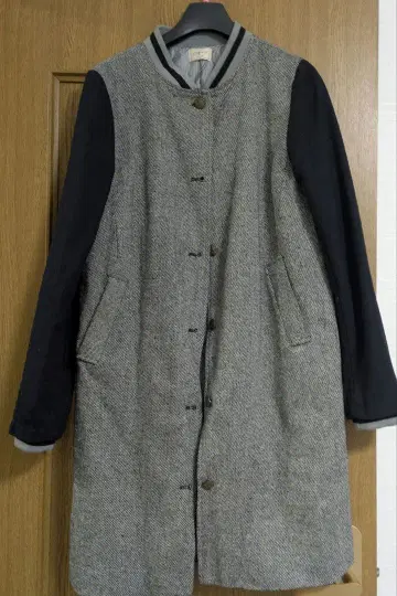 언그리드 바시티 자켓 롱 코트