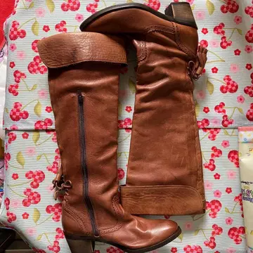 브라운 가죽 롱 부츠 태슬 포함