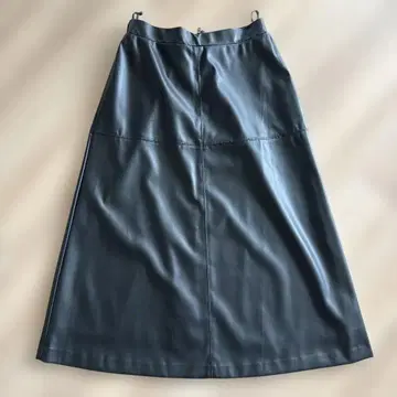 C'EST MOIJEU 블랙 플레어 스커트 합성 피혁