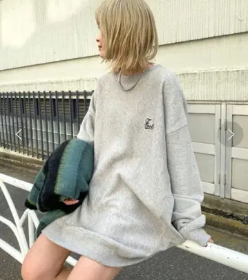 WHO'S WHO gallery COOPER FACT 맨투맨 크루