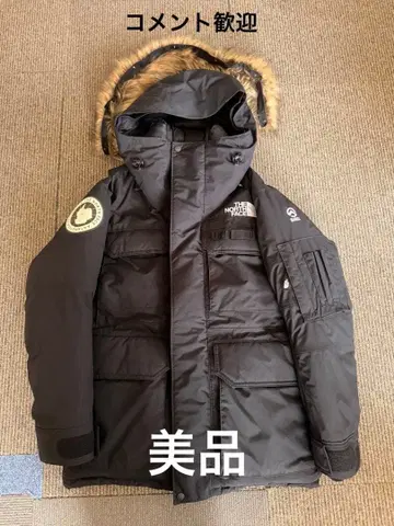 The North Face 블랙 다운 자켓