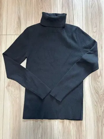 블레넘 터틀넥 니트