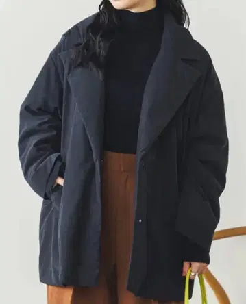 새상품급 [ hunch] 테일러드 미들 코트 블랙 충전솜