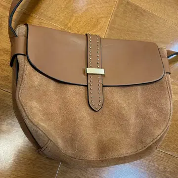 브라운 스웨이드 가죽 숄더백