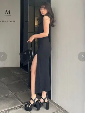 GYDA 백 오픈 골지 리브 원피스