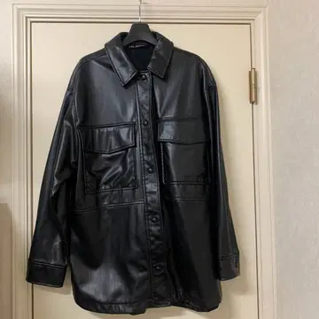 ZARA 레더풍 자켓