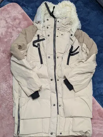 후드 부착 다운 자켓 베이지