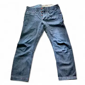 다크 블루 스트레이트 데님 빨간색 버튼