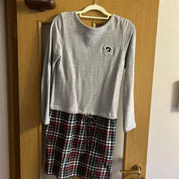 아놀드 파머 그레이 긴팔 체크 무늬 원피스