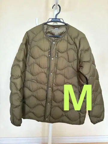 유니클로 x 화이트 마운티니어링 울트라 라이트 다운 올리브 M