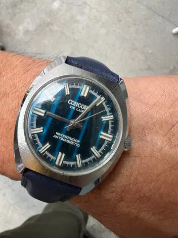 CONCORD DE LUXE 수동 와인딩 시계 방수