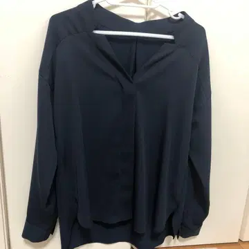 블라우스 티셔츠 네이비 컬러 로페 ROPE