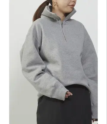 새상품 1er arrondissement 하프 지퍼 맨투맨 라이트 그레이